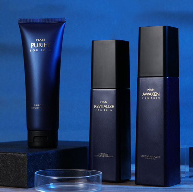 OEM Men Skin Care Set Nourishing Facial Serum Foaming Facial Cleanser and Smoothing Toner for Men