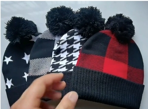Femmes Dames Tricot Epais Motif Etoiles Jacquard Rouge <span class=keywords><strong>Noir</strong></span> Blanc Plaid Pied de Poule <span class=keywords><strong>Bonnet</strong></span> avec <span class=keywords><strong>Pompon</strong></span> Tuque Tricoté Chapeau d'Hiver - Product Image 5