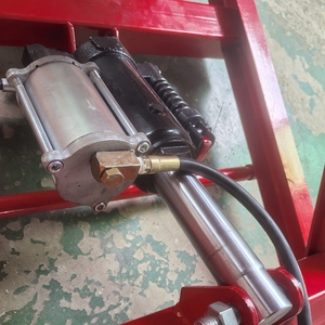 <span class=keywords><strong>Elevador</strong></span> Hidráulico para Motocicletas de Acero, Diseño de Tijera, Un Cilindro, Capacidad de 500 kg - Product Image 4