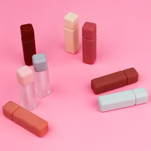 Quadratische Lippenstift behälter Tuben Verpackung Benutzer definiertes Logo 5ml Kunststoff Kosmetik Lip gloss Tubes