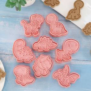 8 pièces/ensemble <span class=keywords><strong>dinosaure</strong></span> forme <span class=keywords><strong>emporte</strong></span>-pièces en plastique <span class=keywords><strong>3D</strong></span> dessin animé présable Biscuit moule Cookie timbre cuisine cuisson pâtisserie ustensiles de cuisson aussi - Product Image 3