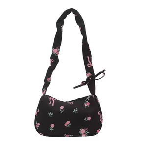 Bolso bandolera de moda para mujer, estilo principios de otoño, con diseño de fresa, pequeño, cuadrado, con forro de PU, multifuncional, para llevar bajo el brazo o al hombro. - Product Image 5