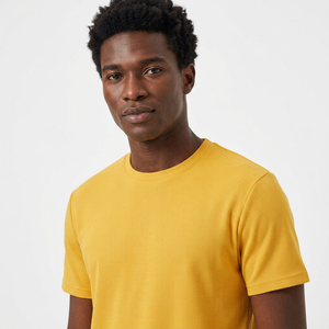 T-shirt en coton tricoté jaune pour homme, col rond, manches courtes, coupe classique, couleur unie, décontracté - Product Image 1