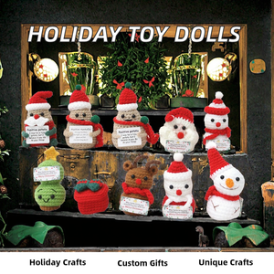 Poupées de Noël en laine au crochet personnalisées, jouets faits main à coudre et à tisser, cadeaux de Noël personnalisés pour bébés (Père Noël, Bonhomme de neige, Renne) - Product Image 2