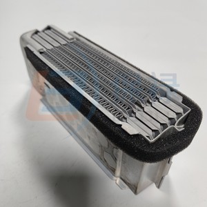 อินเตอร์คูลเลอร์ Volkswagen 113117021 สำหรับอะไหล่เปลี่ยนทดแทนระบบระบายความร้อนเครื่องยนต์ - Product Image 5