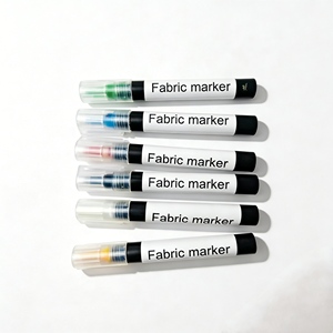 Pennarello Indelebile <span class=keywords><strong>per</strong></span> Tessuti Personalizzato in 18 Colori, Punta in <span class=keywords><strong>Feltro</strong></span> Reversibile da 6mm <span class=keywords><strong>per</strong></span> Stoffa - Product Image 3