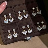Nouvelles boucles d'oreilles en coquillages naturels incrustés, 6-7 mm, perles d'eau douce naturelles de haute qualité, magnifique cadeau pour fille