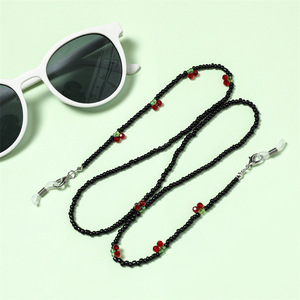 Cadena para gafas y mascarilla con diseño de cerezas, redonda, de 70 cm, accesorio de moda hecho a mano - Product Image 3