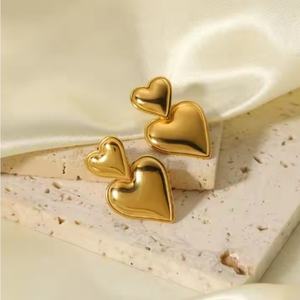 Pendientes de Moda de Acero Inoxidable, Antideslustre, Modernos, Lisos, Chapados en Oro de 18K, Pulidos, con Doble Corazón, para Mujer - Product Image 3