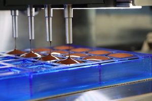 Máquina de moldeo de dulces de goma de chocolate completamente automática, máquina de dulces suaves de chocolate, precio de dulces - Product Image 5