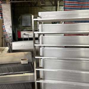 <span class=keywords><strong>France</strong></span> SS304 acier inoxydable aluminium chariot support four refroidissement plateau support chariot pour tenir la volaille et le poulet congelé - Product Image 5