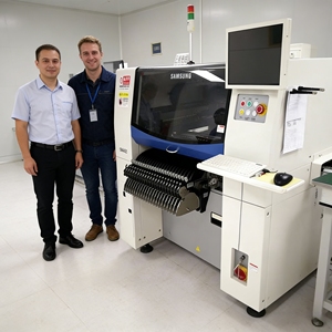 Monteur automatique SM421S, équipement de montage en surface, machine de placement de composants pour LED et cartes IC - Product Image 1