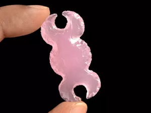 Figurine en quartz rose en forme de croissant de lune, artisanat en pierre fait main, décoration Feng Shui pour l'amour, souvenir, cadeau - Product Image 4