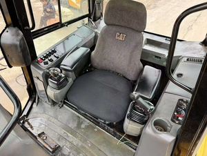 รถดันดิน Caterpillar D5K มือสอง สภาพดี น้ำหนัก 8000 กก. ความกว้าง 4.3 ม. 90 แรงม้า พร้อมเครื่องยนต์และเกียร์ - Product Image 6