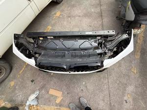 Assemblaggio Frontale Smontato con Radiatore, Ventola del Condensatore e Staffe per <span class=keywords><strong>BMW</strong></span> <span class=keywords><strong>X7</strong></span> 2019-2023 - Product Image 6