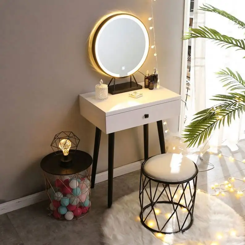 3 개의 빛 효과 Led 거울과 신선한 스타일 북유럽 드레싱 테이블 거울과 의자 드레서