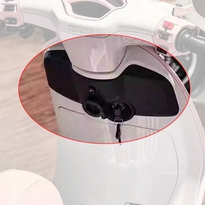 Copertura Vano Portaoggetti Anteriore <span class=keywords><strong>Moto</strong></span> Lavitin per VESPA SPRINT PRIMAVERA 150 Accessori 2024-25 - Product Image 2