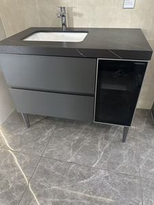 Meuble-lavabo <span class=keywords><strong>de</strong></span> <span class=keywords><strong>salle</strong></span> <span class=keywords><strong>de</strong></span> <span class=keywords><strong>bain</strong></span> moderne sur pied avec lavabo en céramique et rangement, miroir LED, écologique et résistant à l'eau - Product Image 6