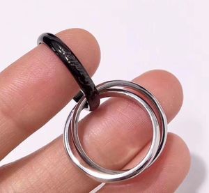 Anillos de Piedras Preciosas de Lujo Ligero para Mujer, Diseño de Tres Anillos Cruzados, Retención de Color de Nicho, Latón Clásico para Fiestas - Product Image 6