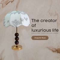 Lampe de table LED rechargeable sans fil en bois design avec base en tissu, lumière tactile, décoration d'intérieur de luxe pour restaurant, hôtel, salon