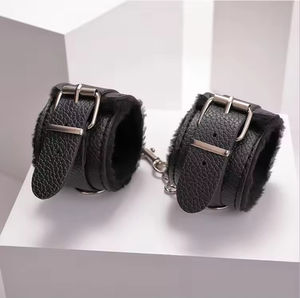 Esposas Sexuales de Cuero PU con Peluche, para Juegos de Bondage, Fetichismo, BDSM, para Hombres y Mujeres - Product Image 5