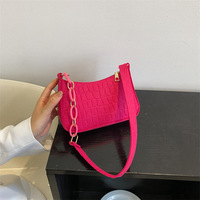 Nouveau modèle polyvalent chaîne sangle petit sac carré en feutre imprimé crocodile léger sac à bandoulière unique pour les femmes