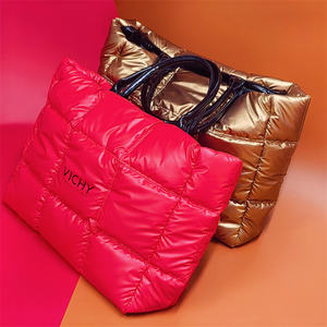 Nouveau modèle Sac à bandoulière matelassé en nylon tendance de grande capacité Sac à main matelassé Sac fourre-tout rembourré pour femmes - Product Image 4