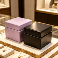 Boîte à bijoux en bois haute brillance avec insert en velours, options multicolores, logo personnalisé pour les bijouteries, la vente au détail et l'emballage de cadeaux de marques de luxe