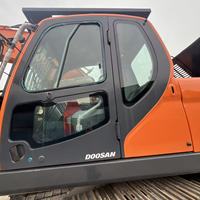 Excavatrice sur chenilles d'occasion Doosan DX225LCA 22 tonnes, modèle 2018, avec pompe moteur et roulement testés et inspectés – Vente de matériel de construction