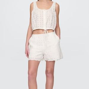 Conjunto de Lino Casual para Mujer, Estilo 2025, a la Moda, de Venta Caliente, Nuevo Estilo, Chaleco Bordado Sólido, Pantalones Cortos por Encima de la Rodilla, Conjunto de Dos Piezas - Product Image 1