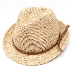 قبعة مزدوجة للزينة من الكروشيه اليدوي المنسوج الأنيق على طراز الجاز مزودة بجدايل قش للأعمال اليدوية قبعة فيدورا