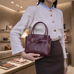 Mini sac portable en similicuir avec détail bouton, bandoulière et sangle d'épaule, petite capacité - Product Image 2