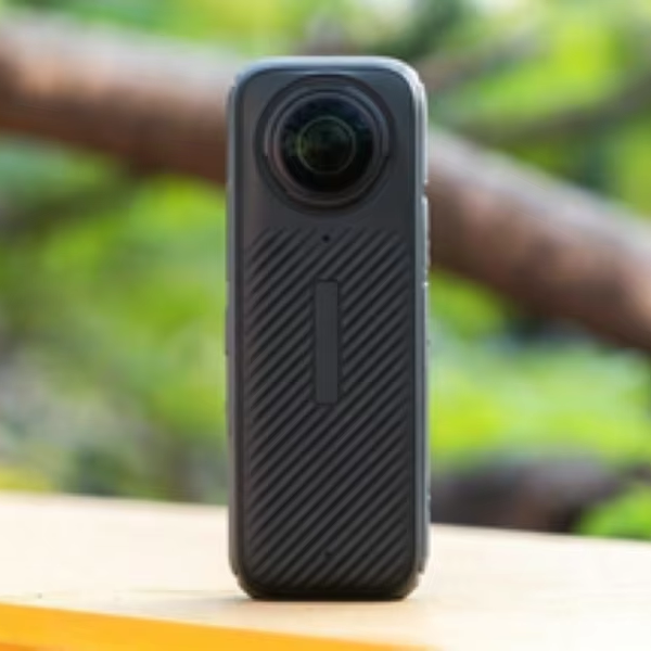 Insta360 X4 8K 360 Waterproof Sports Camera 5.7K 60fps 72MP Photos Selfie Stick FlowState Stabilization 2-3" Screen