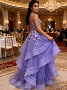 Abito da ballo in tulle a strati <span class=keywords><strong>lavanda</strong></span> con applicazioni in pizzo scintillante e schiena incrociata, abito da sera formale - Product Image 6