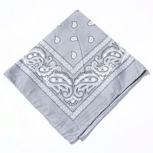 Bandana à motifs, foulard bandana western pour cheveux, écharpe audacieuse pour femme, idéale pour superposer sur des tenues et exprimer sa personnalité - Product Image 6