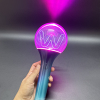 Tongkat lampu kustom penjualan terbaik 2025 untuk dekorasi pesta Kpop untuk bulan Ramadan wisuda Hari Ayah Hari Valentine Thanksgiving