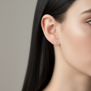 Pendientes Minimalistas Exquisitos y Brillantes de Fabricante de Hong Kong, Joyería de Oro Blanco Sólido de 18K con Diamantes Naturales Reales - Product Image 5