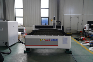 Meilleure vente haute vitesse 3015 4022 découpeur laser 1000W 2000W 3000W Tube de tuyau en métal Machine de découpe laser à <span class=keywords><strong>fibre</strong></span> Wuhan fabriquée en Chine - Product Image 2