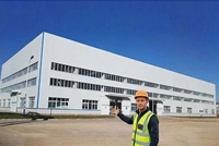 Ateliers et entrepôts préfabriqués en structure métallique légère de conception moderne, fournis par Shandong, avec services de soudage/pliage