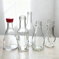 Bouteille distributrice de sauce au poivre en verre transparent vide de 250 ml (8 oz) avec couvercle métallique à vis pour le stockage de sauce tomate piquante