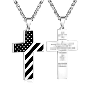 Collier pendentif en forme de croix de style industriel américain, motif drapeau, gravure anglaise unique, accessoire tendance pour la clavicule - Product Image 2