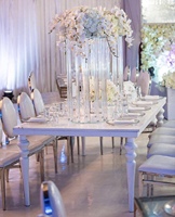 Table de mariage rectangulaire moderne et romantique en acier inoxydable et MDF blanc pour salle à manger extérieure d'hôtel ou salon