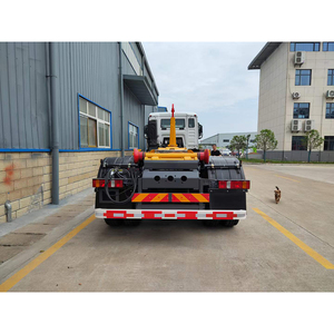 Camion benne à ordures SINOTRUK Howo 8X4 avec bras de levage et système hydraulique, capacité 20 m³, à vendre - Product Image 5