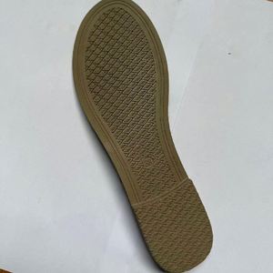 เม็ดพลาสติกคอมโพสิต PVC สีดำคุณภาพสูงชนิดยืดหยุ่น - Product Image 2