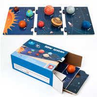 Puzzle 3D in Legno del Sistema Solare Montessori per l'Educazione della Prima Infanzia con Carte Cognitive Bilingue e Astronomia per Bambini 3+