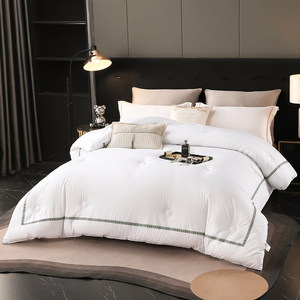 Edredón lavable de algodón ligero de verano blanco de gama alta con aire acondicionado para hoteles y estancias en el hogar, ropa de cama central para un estilo cómodo - Product Image 3