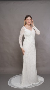 Robe en satin de haute qualité avec taille réglable et conception du dos profond Tenue de soirée élégante - Product Image 5