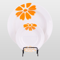 Assiettes en mélamine empilables à motif floral orange, personnalisables et flexibles, pour un usage quotidien