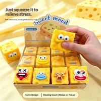 Nouveauté pour influenceurs : Jouet anti-stress souple en forme de fromage – Adorable petit coffret cadeau avec expressions ébahies, en caoutchouc