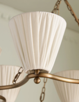 Lustre suspendu en laiton antique à 6 lumières avec abat-jour en tissu plissé blanc